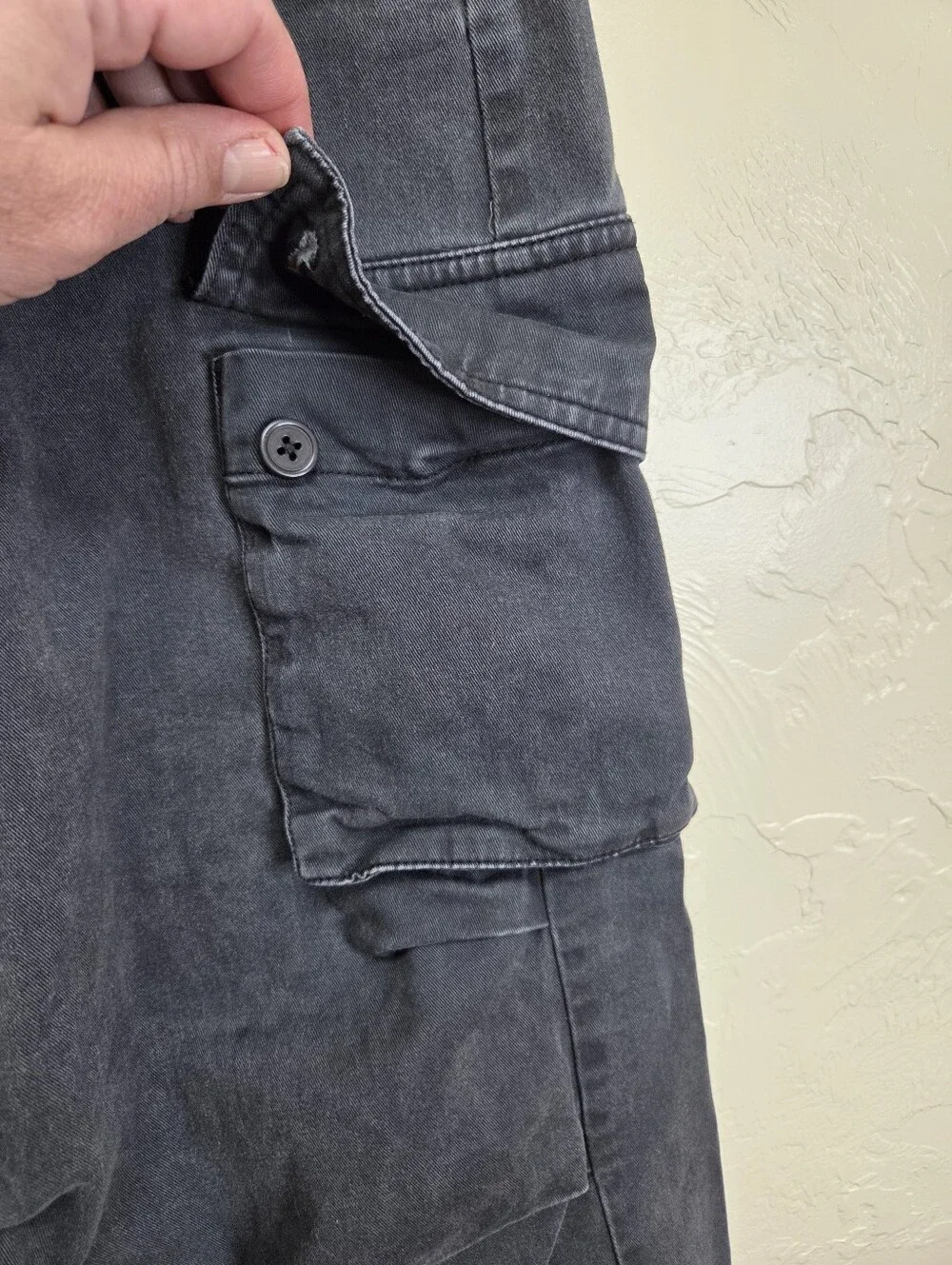 Wild Fable Charcoal Mid-Rise Relaxed Fit Barrel Leg Cargo Pants Size Small/29